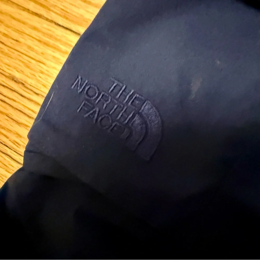 The North Face Women’s Blue Snow Pants - Picture 5 of 6